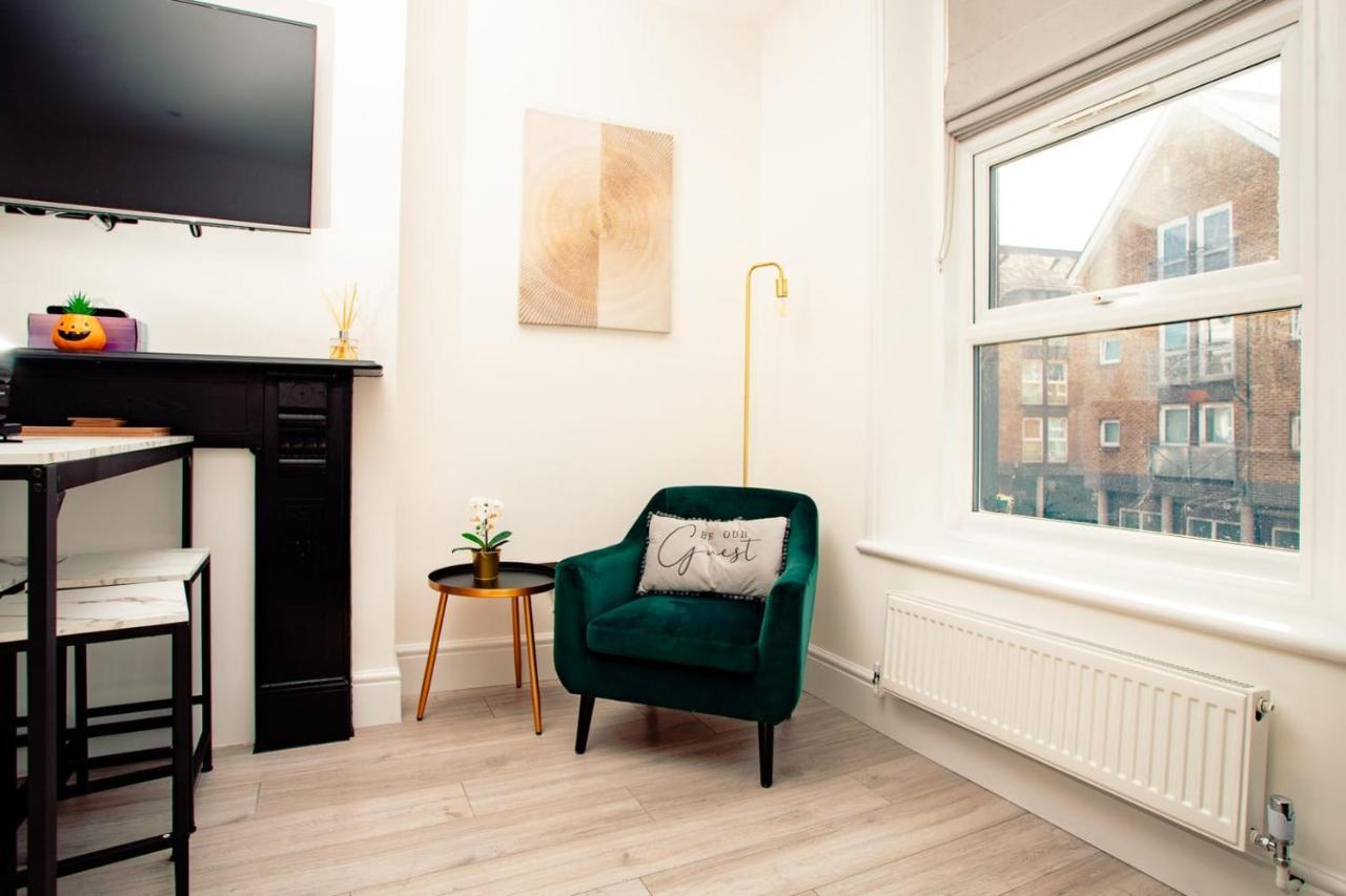 Modern 3 And 2 Bedroom Apartment In Maida Vale London Eksteriør billede