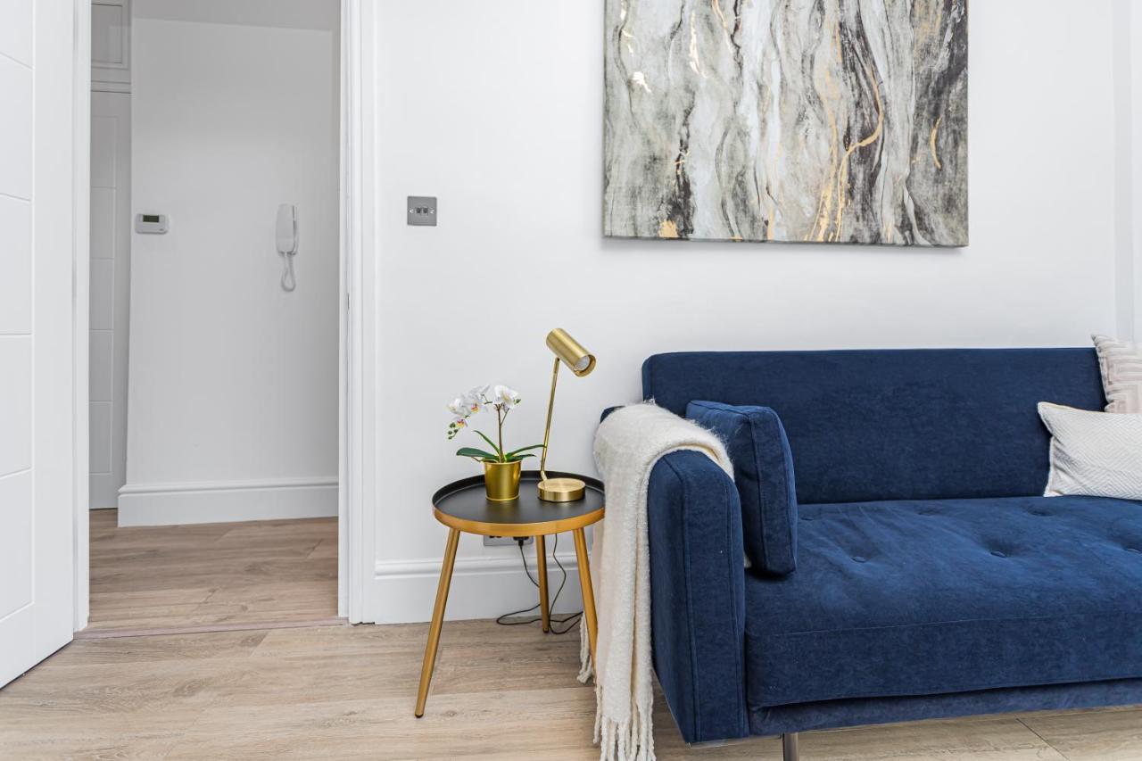 Modern 3 And 2 Bedroom Apartment In Maida Vale London Eksteriør billede