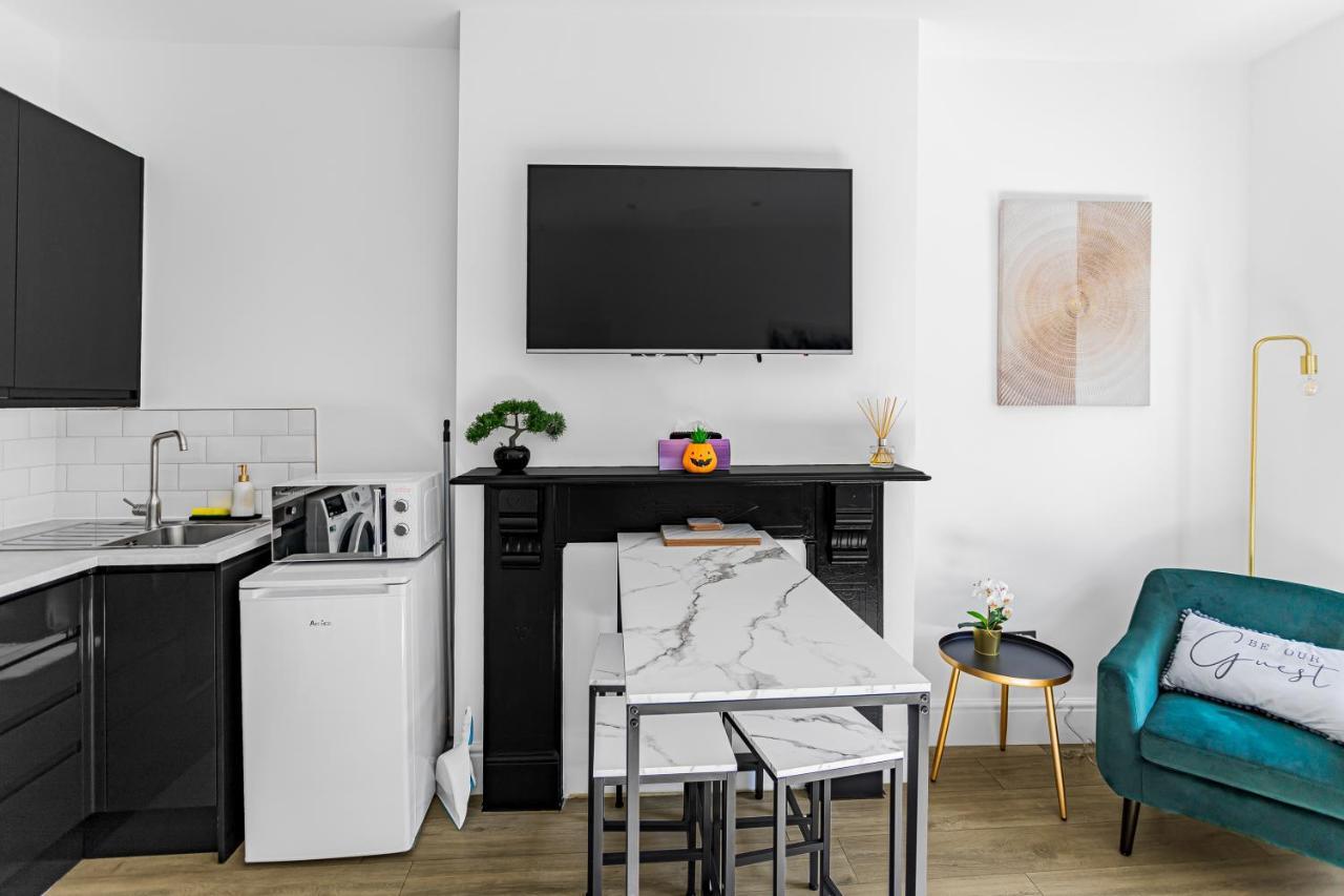 Modern 3 And 2 Bedroom Apartment In Maida Vale London Eksteriør billede