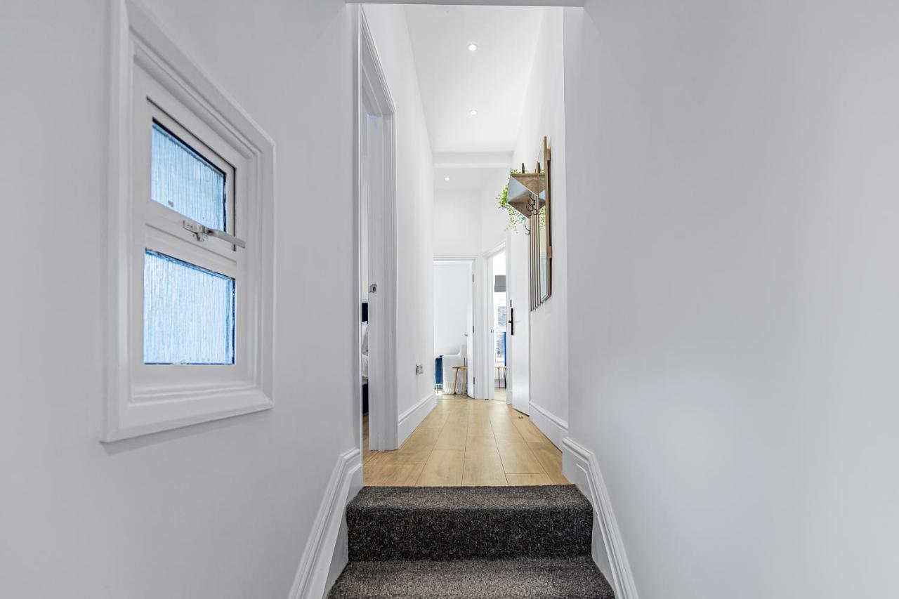 Modern 3 And 2 Bedroom Apartment In Maida Vale London Eksteriør billede